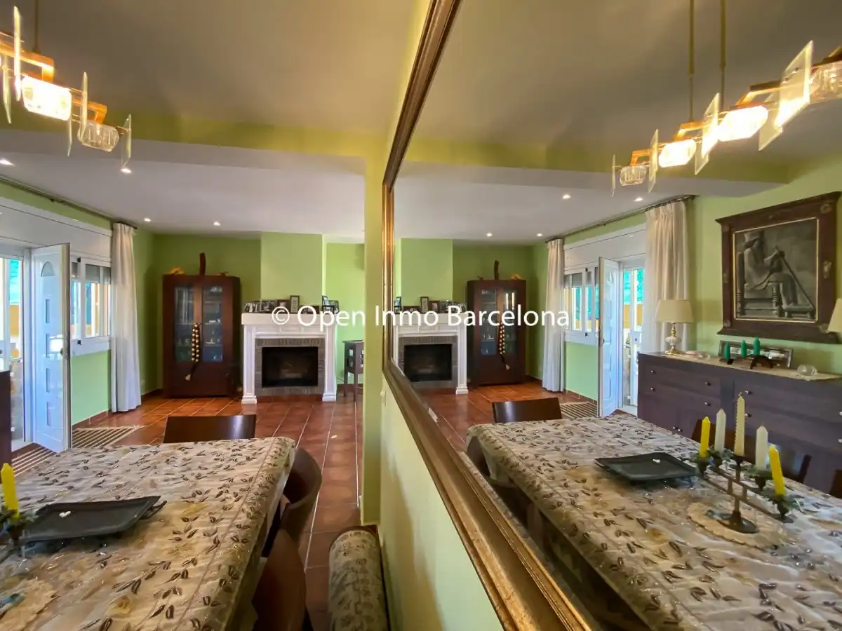 Houses for sale in Avenida MONTSENY, Mas d'En Serra - Els Cards