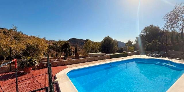 Casa-chalet en Alquiler en Arroyo Coche en Almogía