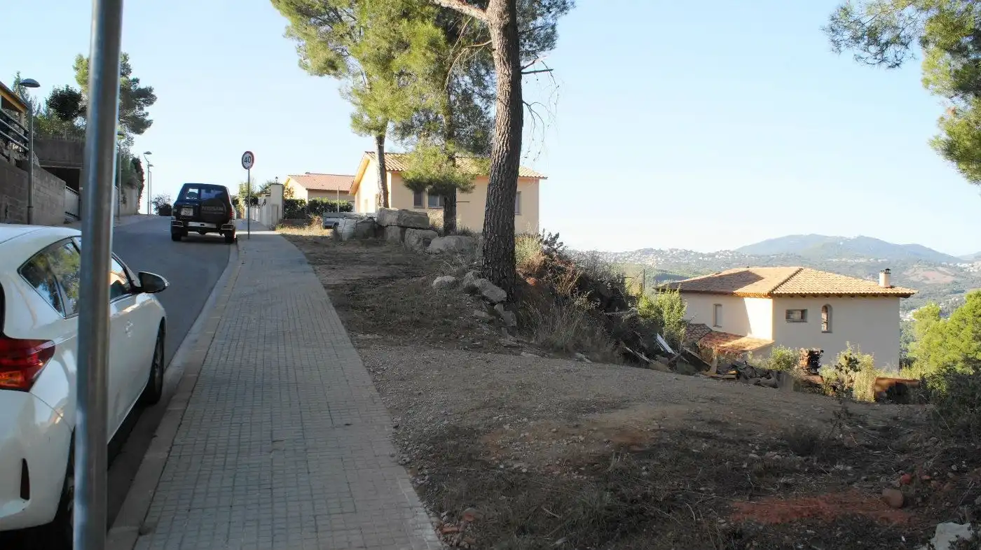 Wohnbaugrundstück zum Verkauf in Bigues i Riells del Fai, imagen 6