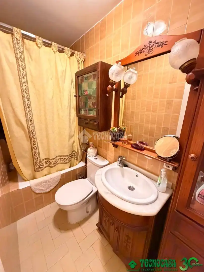 Baño de Casa adosada en venta en Lanzahíta con Aire acondicionado y Calefacción
