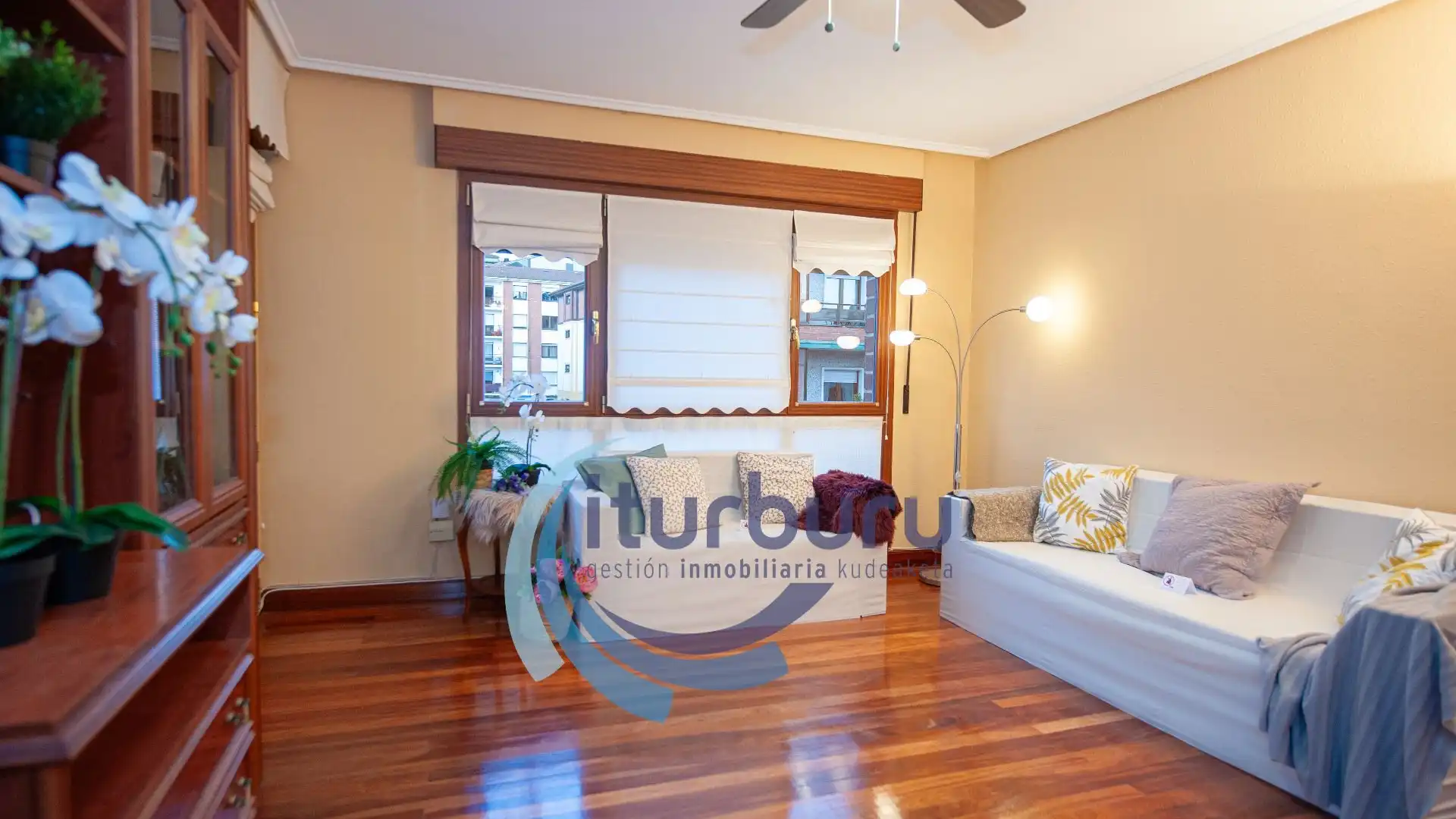 Habitación de Piso en venta en Mungia con Calefacción, Terraza y Trastero