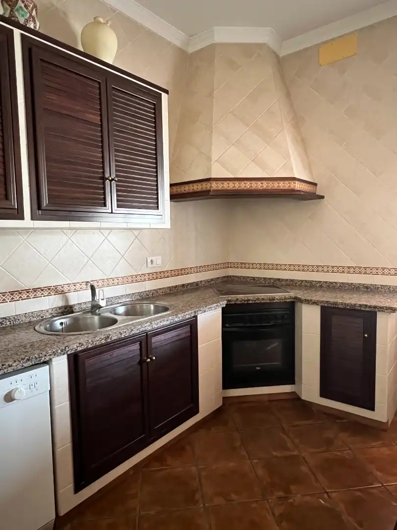 Cocina de Casa o chalet en venta en Lora de Estepa con Jardín privado, Terraza y Piscina