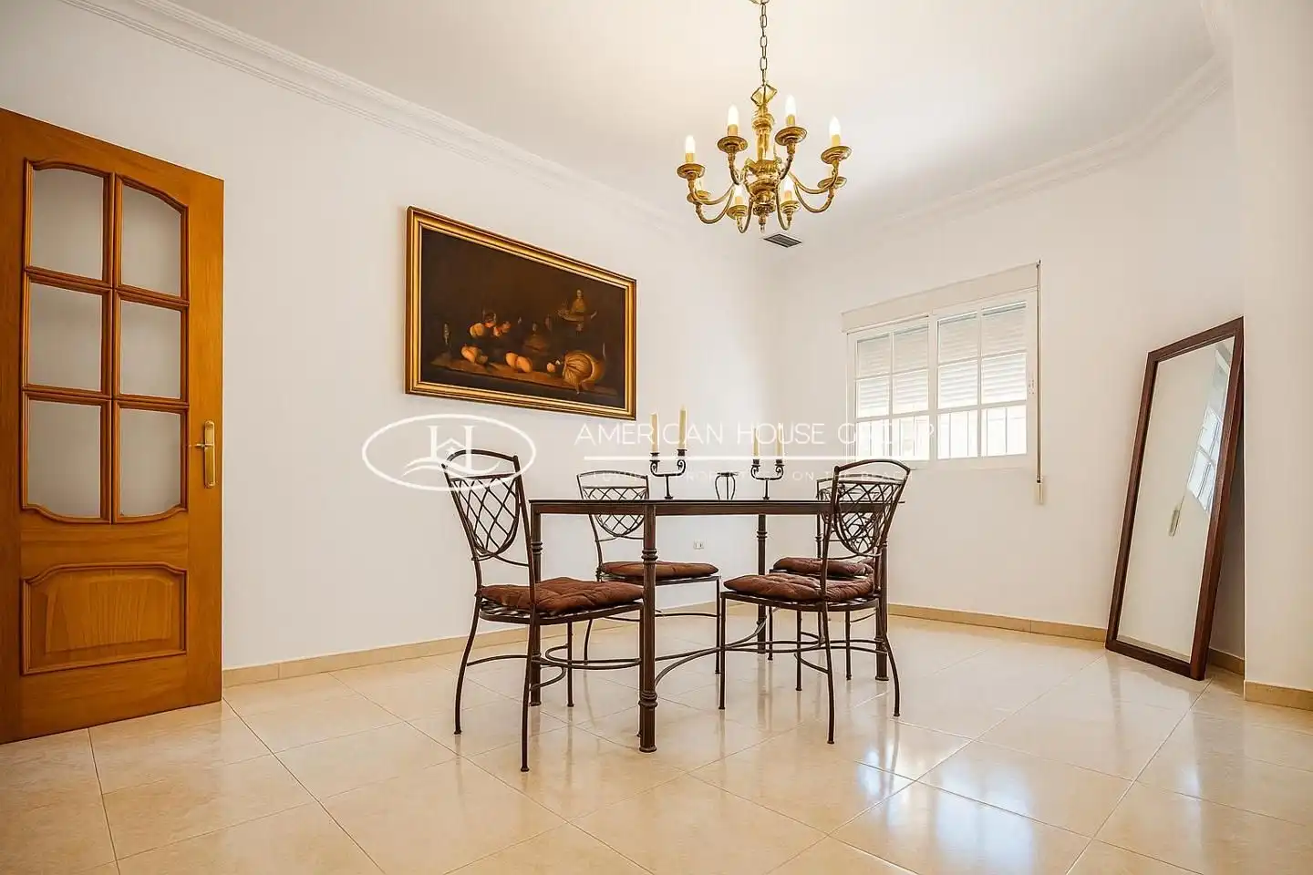 Dining room of Houses for sale in Chiclana de la Frontera