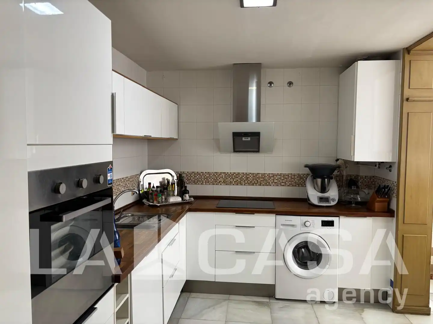 Kitchen of Detached homes for sale in Montequinto  with Air Conditioner, Heating and Swimming Pool