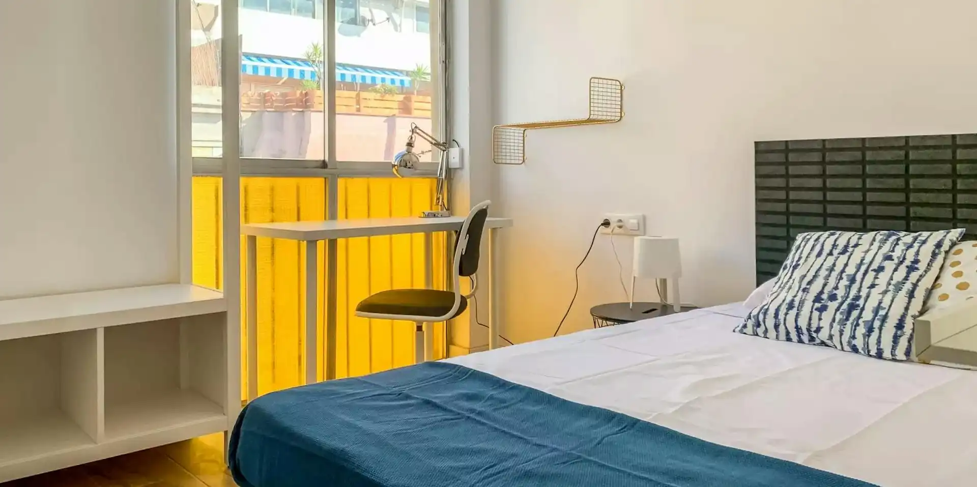 Bedroom of Flat for share in L'Hospitalet de Llobregat  with Heating, Furnished and Washing machine