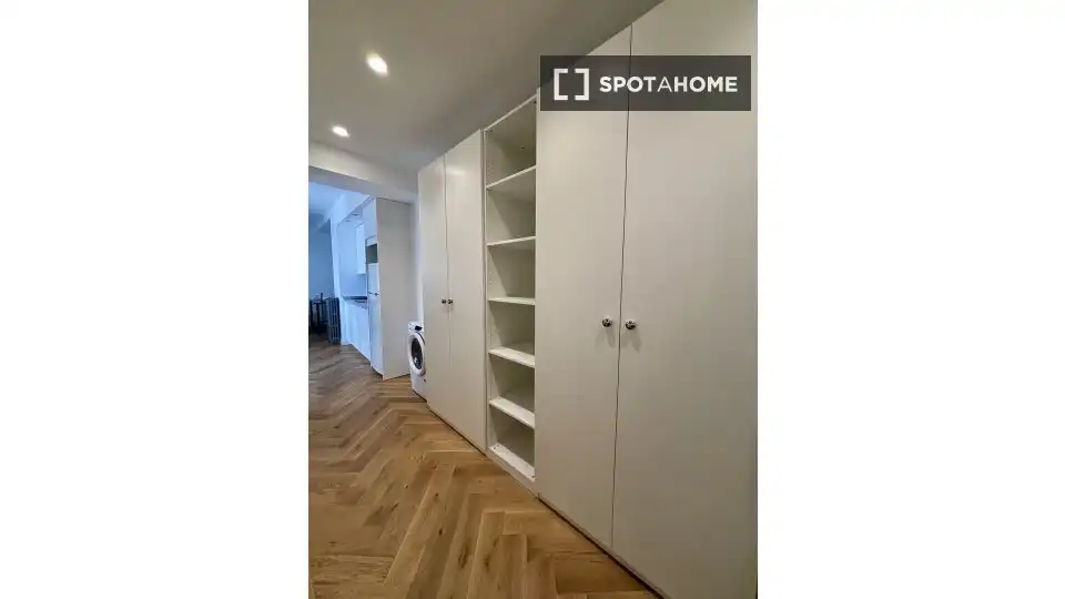 Room in Ríos Rosas - Nuevos Ministerios