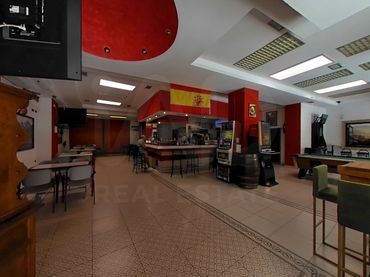 Local comercial en venda a Tres Olivos - La Piedad