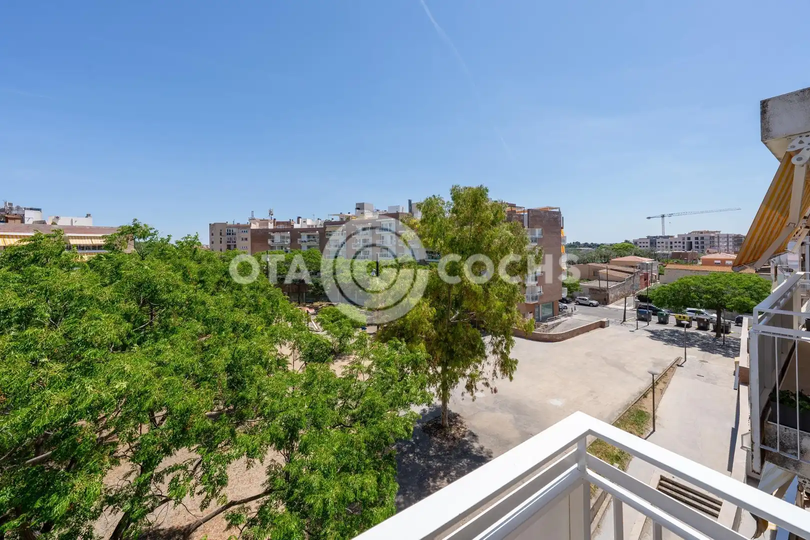 Wohnung zum Verkauf in Reus mit Klimaanlage, Heizung und Terrasse