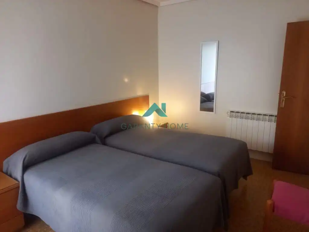 Bedroom of Flat for share in Vitoria - Gasteiz  with Heating