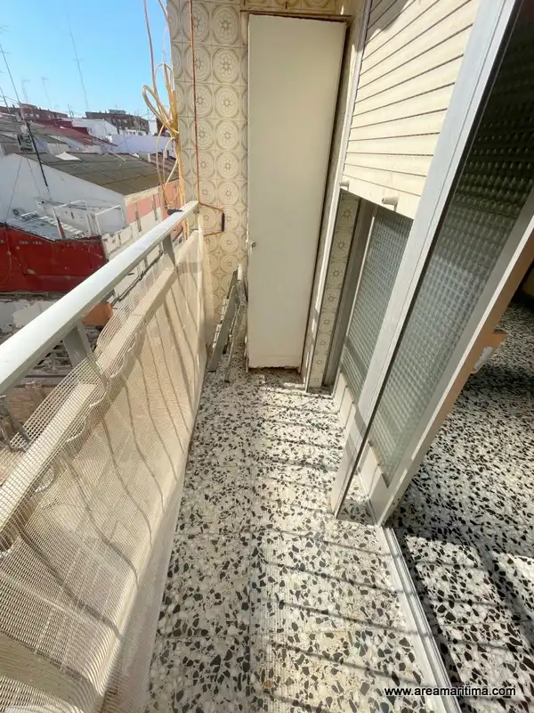 Terraza de Piso en venta en Valencia con Amueblado, Horno y Lavadora