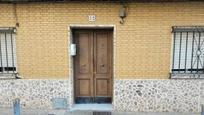 Vista exterior de Casa adosada en venda en Mairena del Aljarafe amb Terrassa