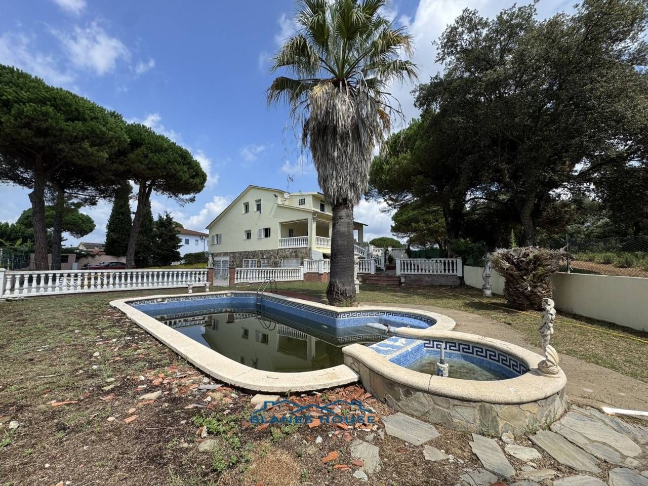 Piscina de Casa o xalet en venda en Tordera amb Aire condicionat, Calefacció i Jardí privat