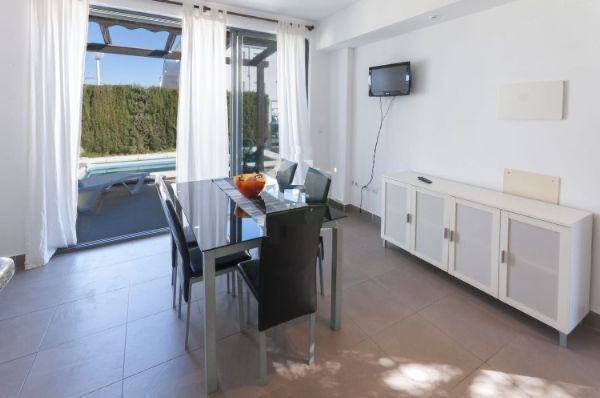 Garden of House or chalet for sale in Oliva  with Swimming Pool and Community pool
