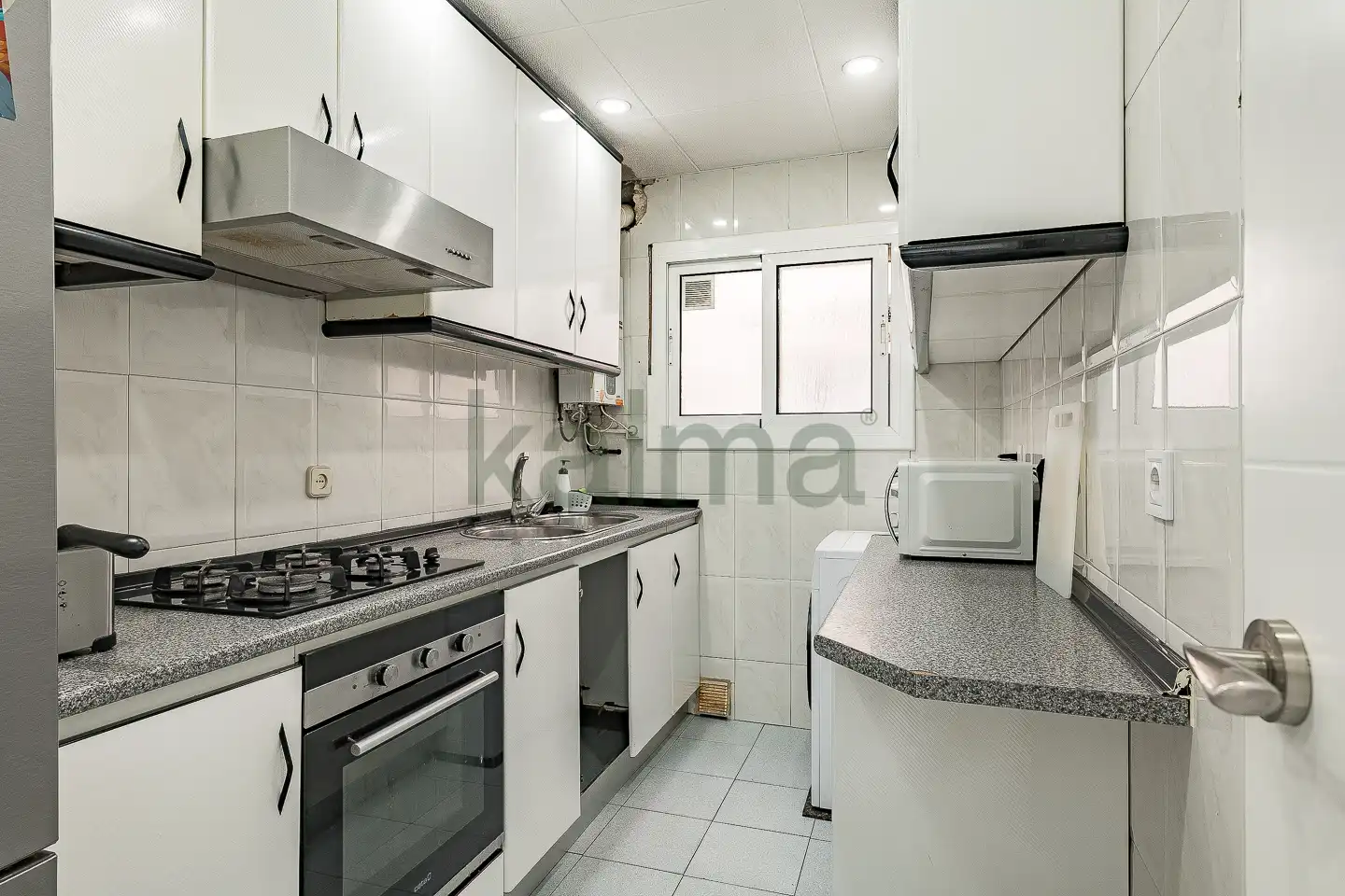 Cocina de Piso en venta en Santa Coloma de Gramenet con Aire acondicionado, Calefacción y Amueblado