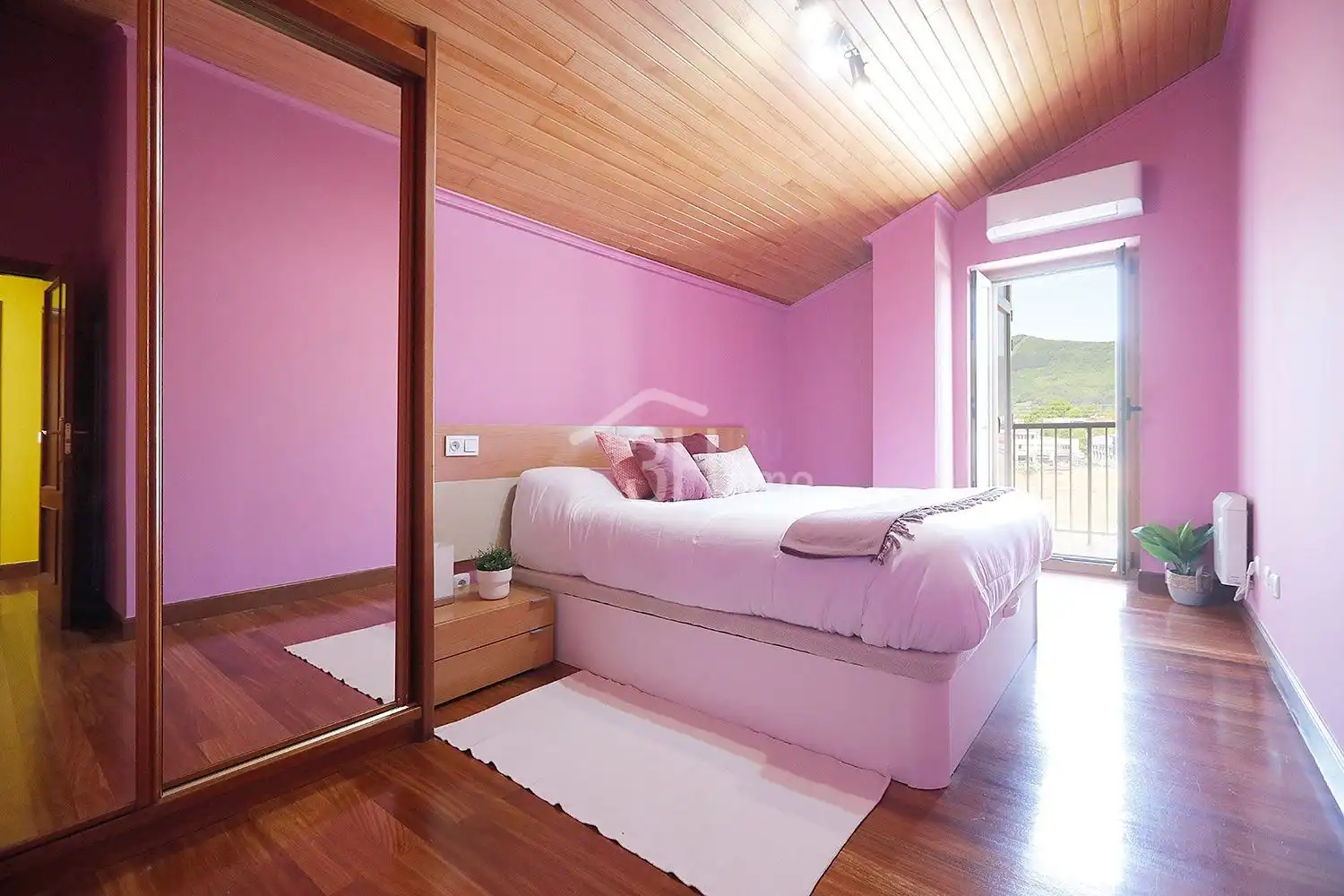 Bedroom of Flat for sale in Irun   with Air Conditioner, Heating and Terrace