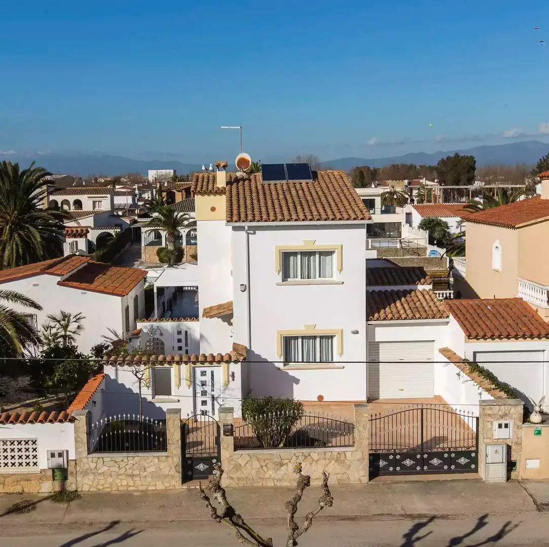 Casa con terraza en venta en Carrer Ebre, imagen 42