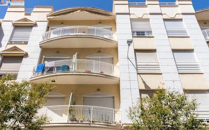 Außenansicht von Wohnung zum verkauf in Motril mit Klimaanlage, Terrasse und Balkon