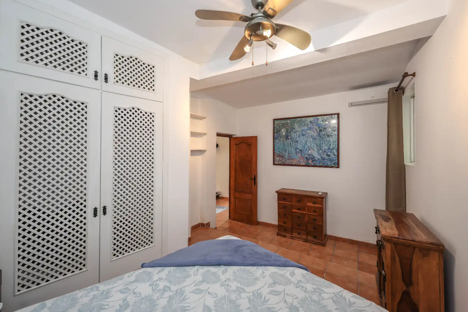 Habitación de Casa adosada en venta en Tolox con Terraza y Amueblado