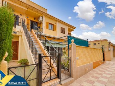 Bungalow avec piscine à vendre à Zona Carrefour - Urbanizaciones