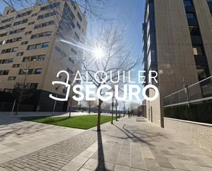 Vista exterior de Pis de lloguer en  Madrid Capital amb Calefacció, Terrassa i Piscina