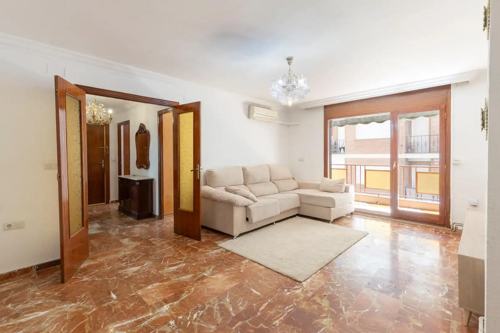 Sala de estar de Piso en venta en Granada con Calefacción y Terraza