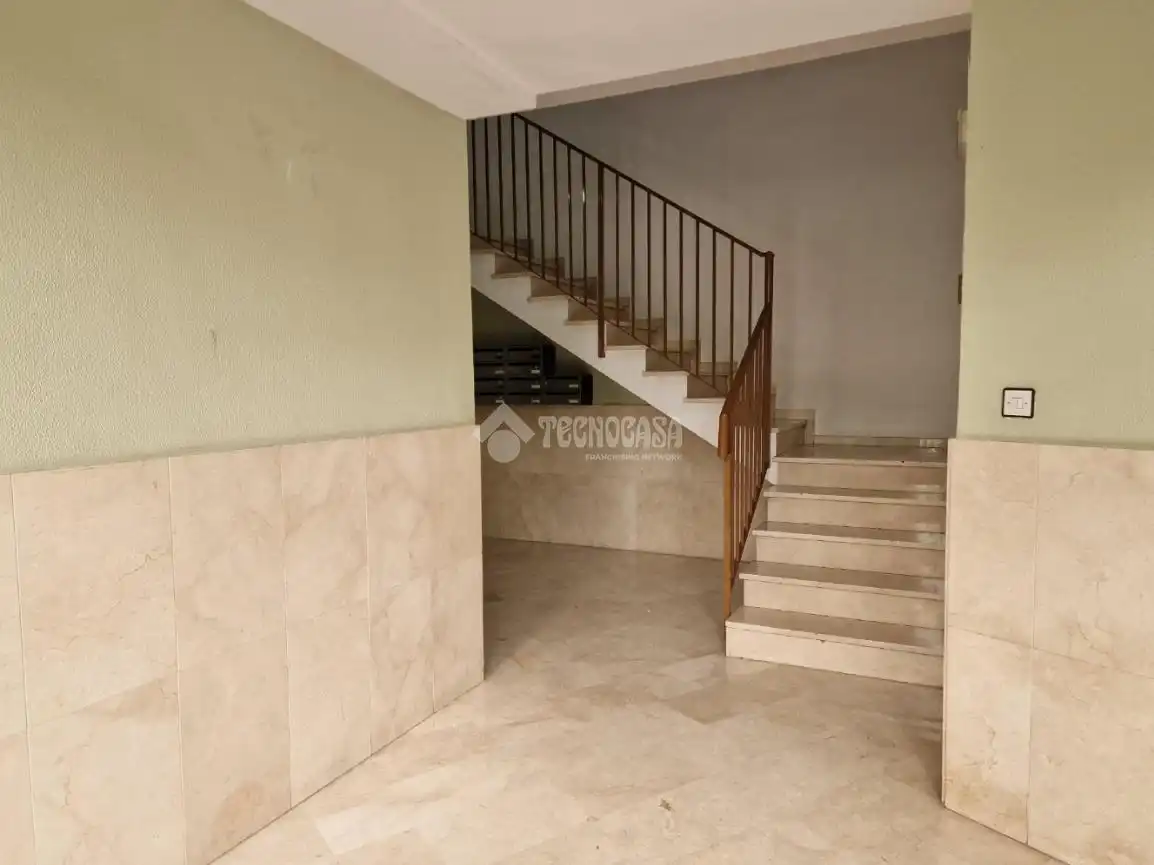 Wohnung zum Verkauf in Huesca mit Heizung und Balkon