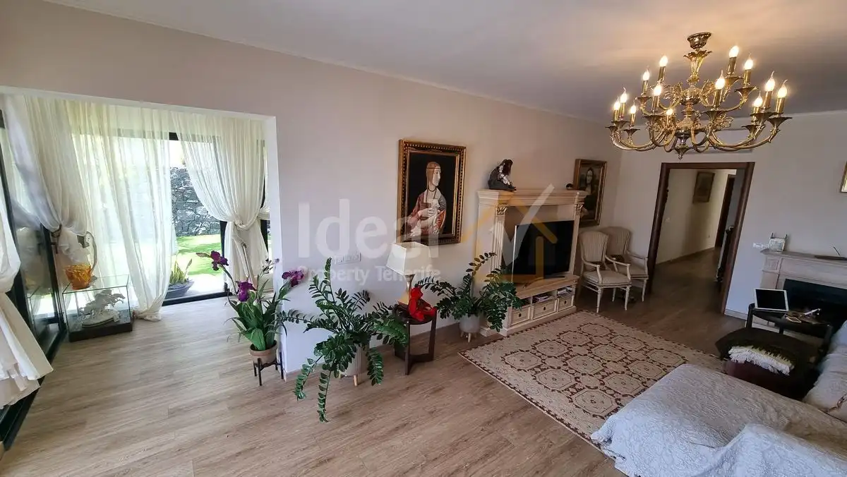 Detached house with pool for sale in Costa Adeje, imagen 12