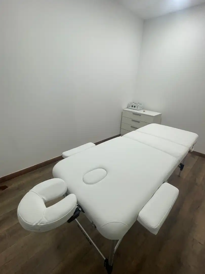 Dormitori de Local de lloguer en Vimbodí i Poblet amb Aire condicionat, Calefacció i Parquet