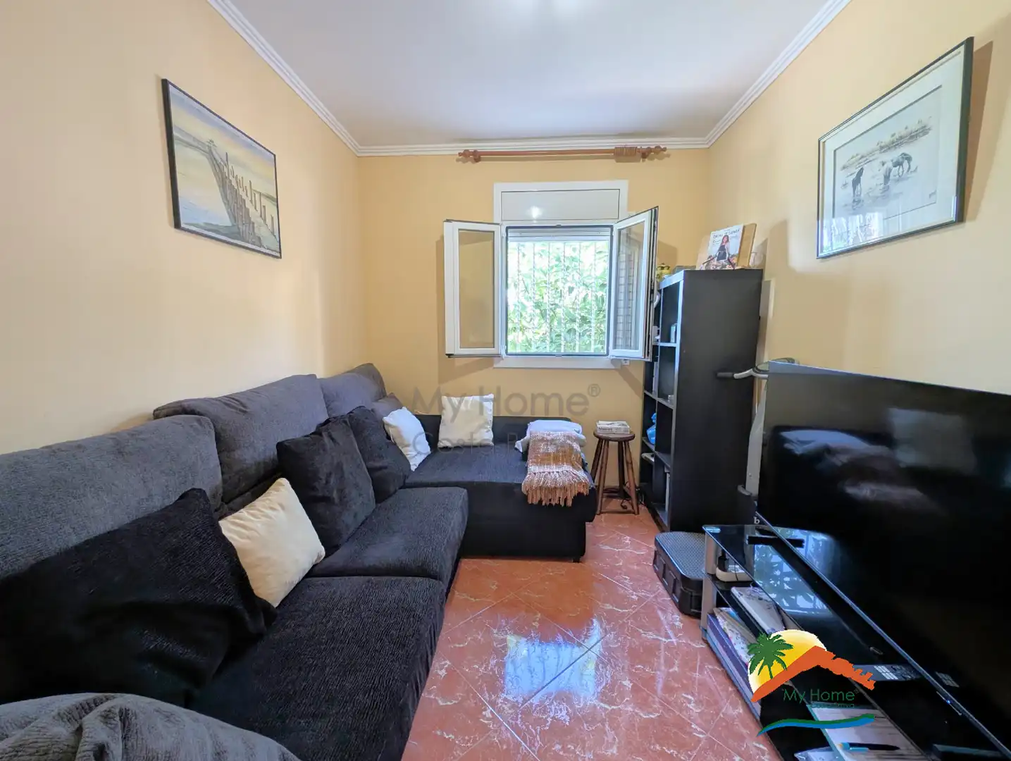 Sala d'estar de Casa o xalet en venda en Lloret de Mar amb Calefacció, Jardí privat i Terrassa