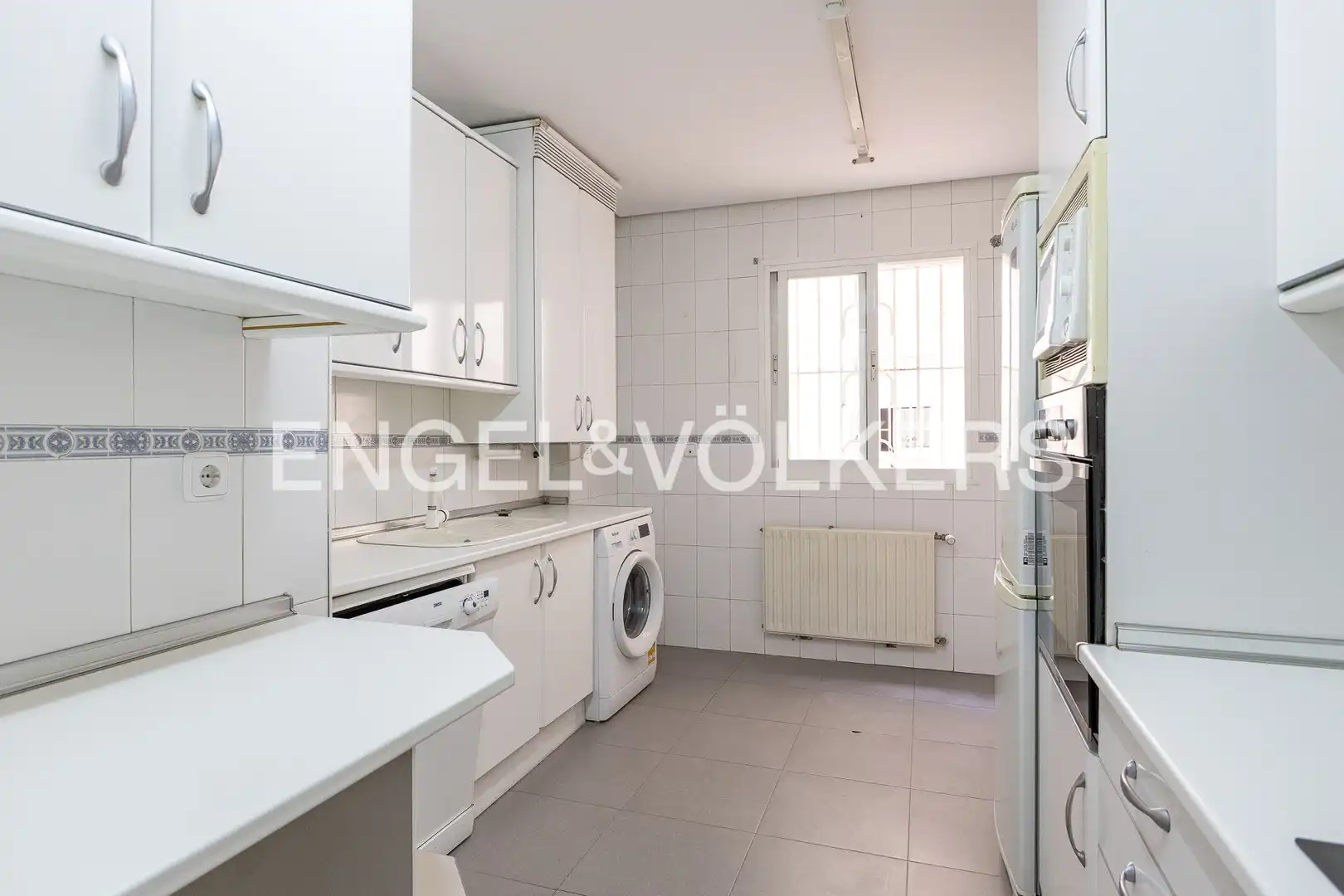 Kitchen of Flat for sale in Madrid  with Air Conditioner and Heating