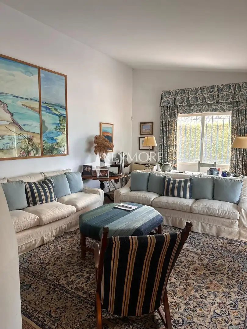 Detached house with pool for sale in Elviria - Cabopino