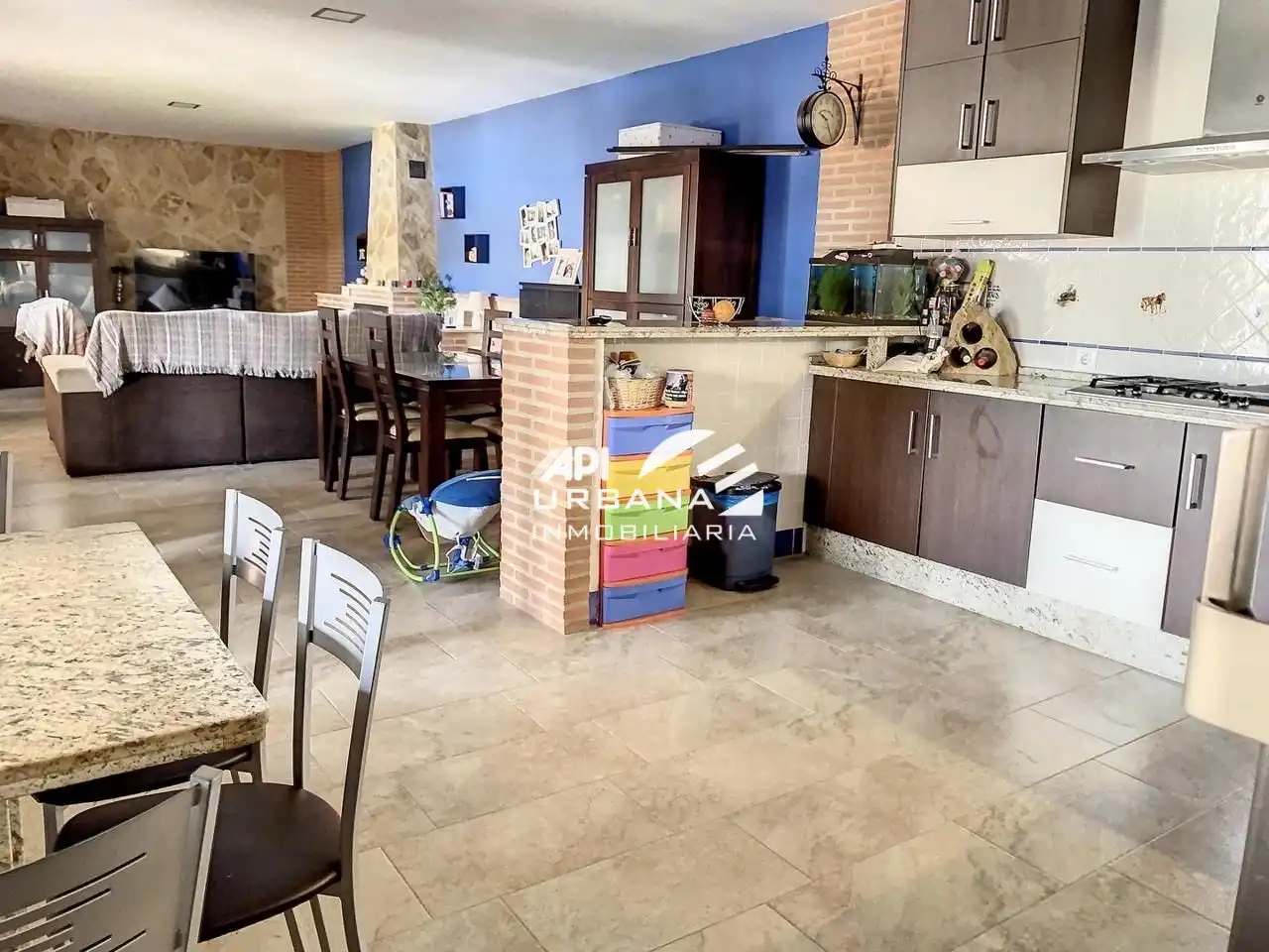 Cuina de Casa o xalet en venda en Lucena amb Terrassa, Piscina i Moblat