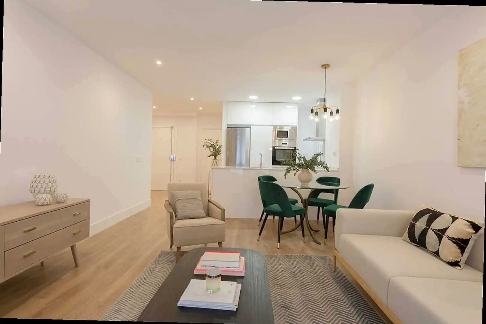 Wohnung mit Aufzug zur Miete in Calle de Alberto Aguilera, imagen 4