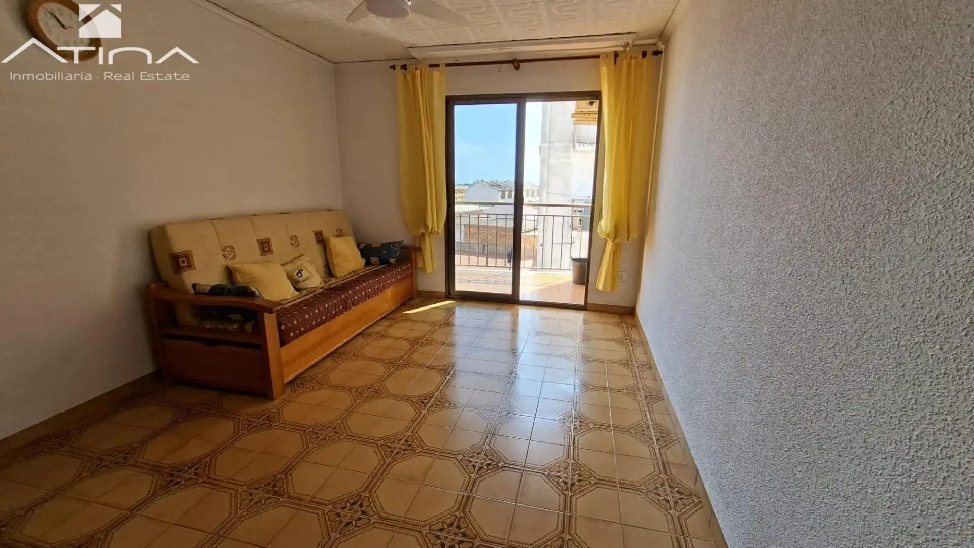 Living room of Flat for sale in Piles  with Air Conditioner and Balcony