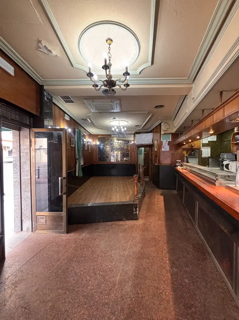 Local de alquiler en Madrid con Calefacción, Terraza y Amueblado