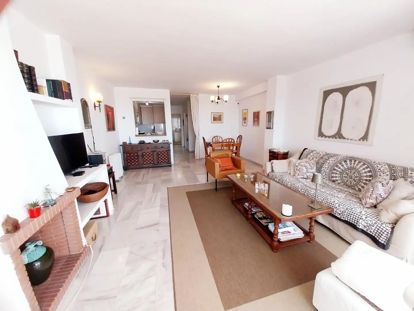 Sala de estar de Dúplex de alquiler en Mijas con Piscina comunitaria