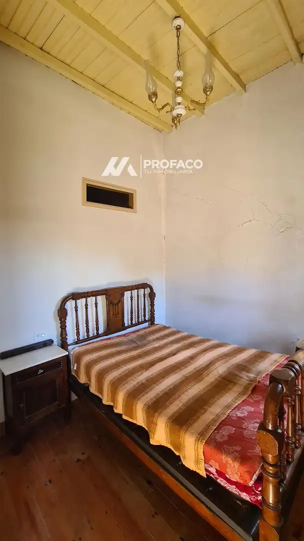 Dormitori de Casa o xalet en venda en Cenlle amb Terrassa, Traster i Moblat