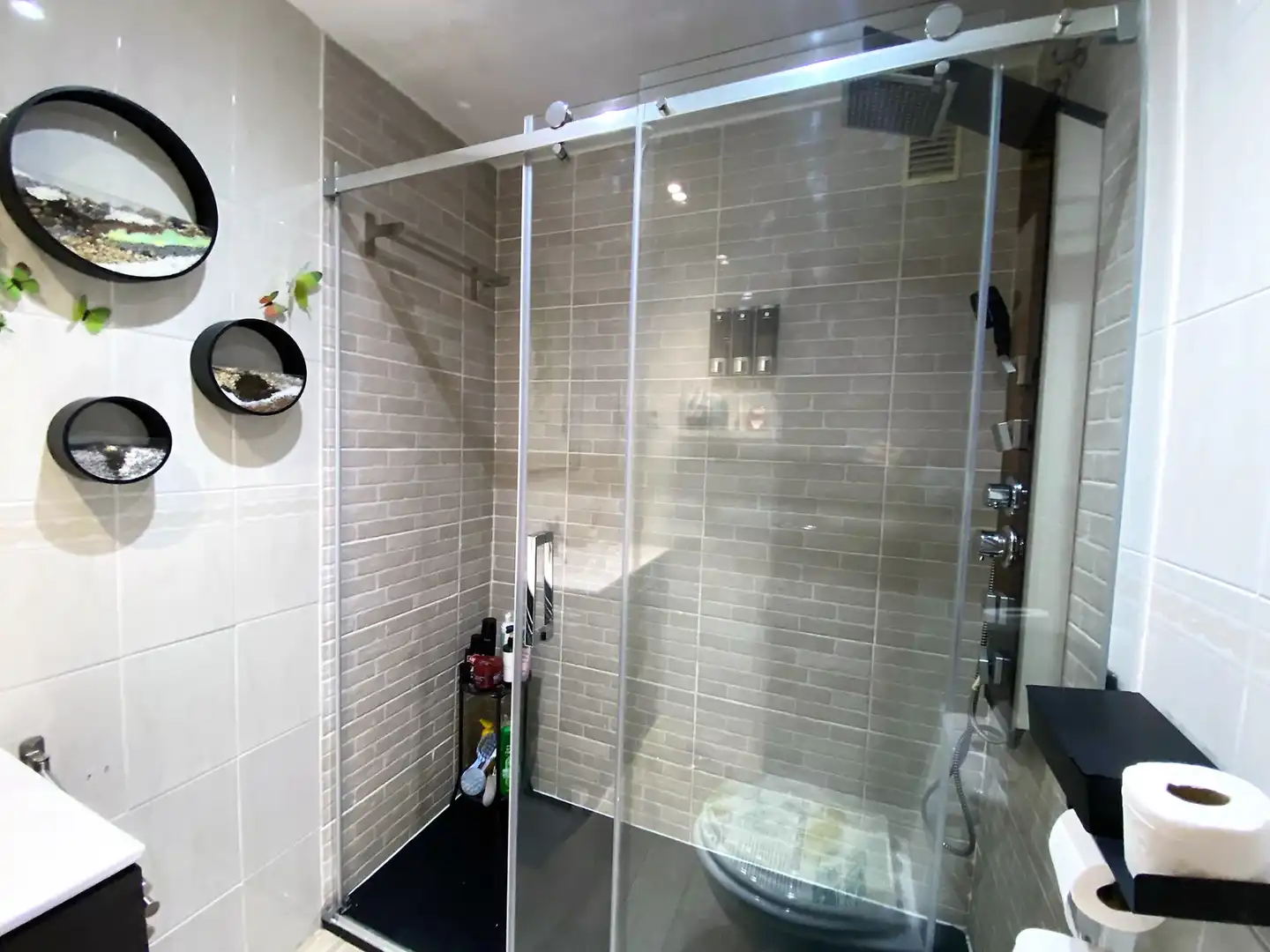Bathroom of Flat for sale in Parla  with Heating, Private garden and Furnished