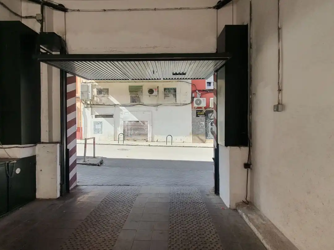 Garage zum Verkauf in Madrid
