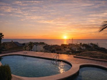 Casa aparellada amb piscina en venda a Playa de San Juan - El Cabo de las Huertas