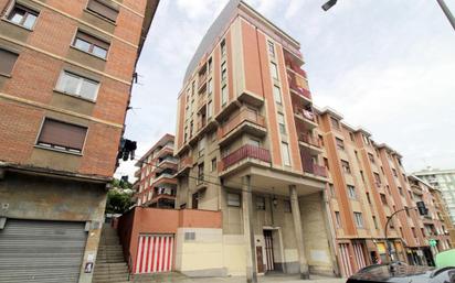Exterior view of Flat for sale in Santurtzi   with Heating, Terrace and Storage room