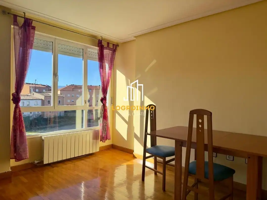 Habitación de Piso en venta en Villamediana de Iregua con Calefacción y Amueblado
