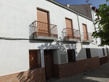 House for sale in Calle CERVANTES
