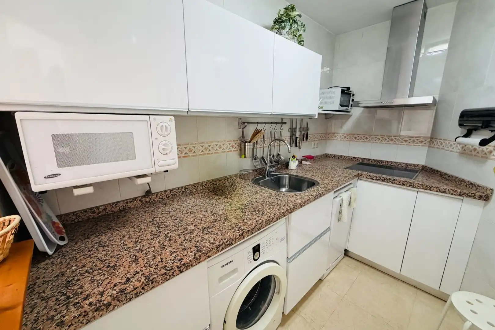 Kitchen of Apartments for sale in Benalmádena  with Balcony