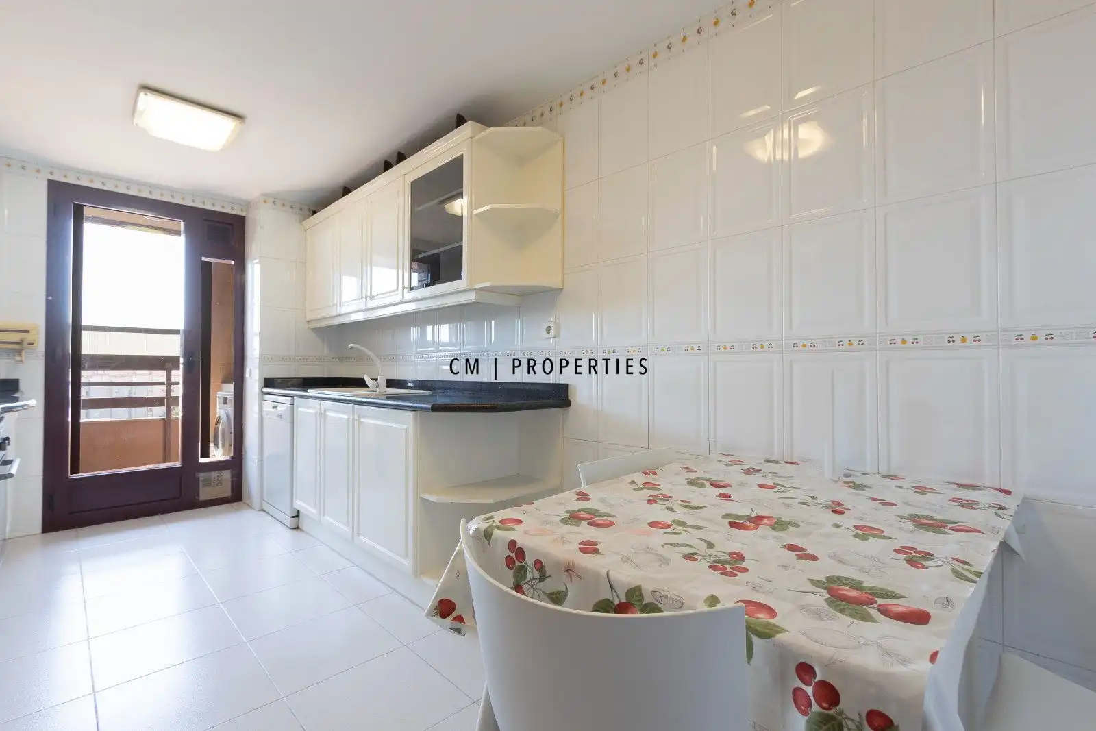Kitchen of Flat for rent in Valencia  with Air Conditioner, Heating and Terrace