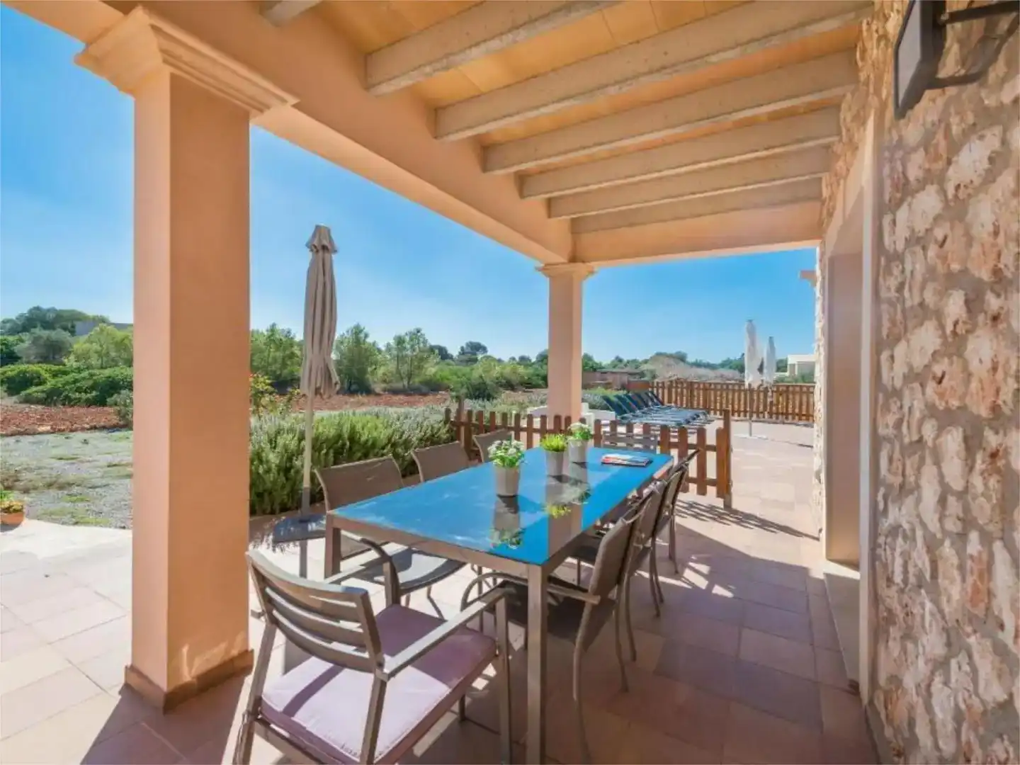 Terrassa de Finca rústica de lloguer en Manacor amb Aire condicionat, Jardí privat i Traster