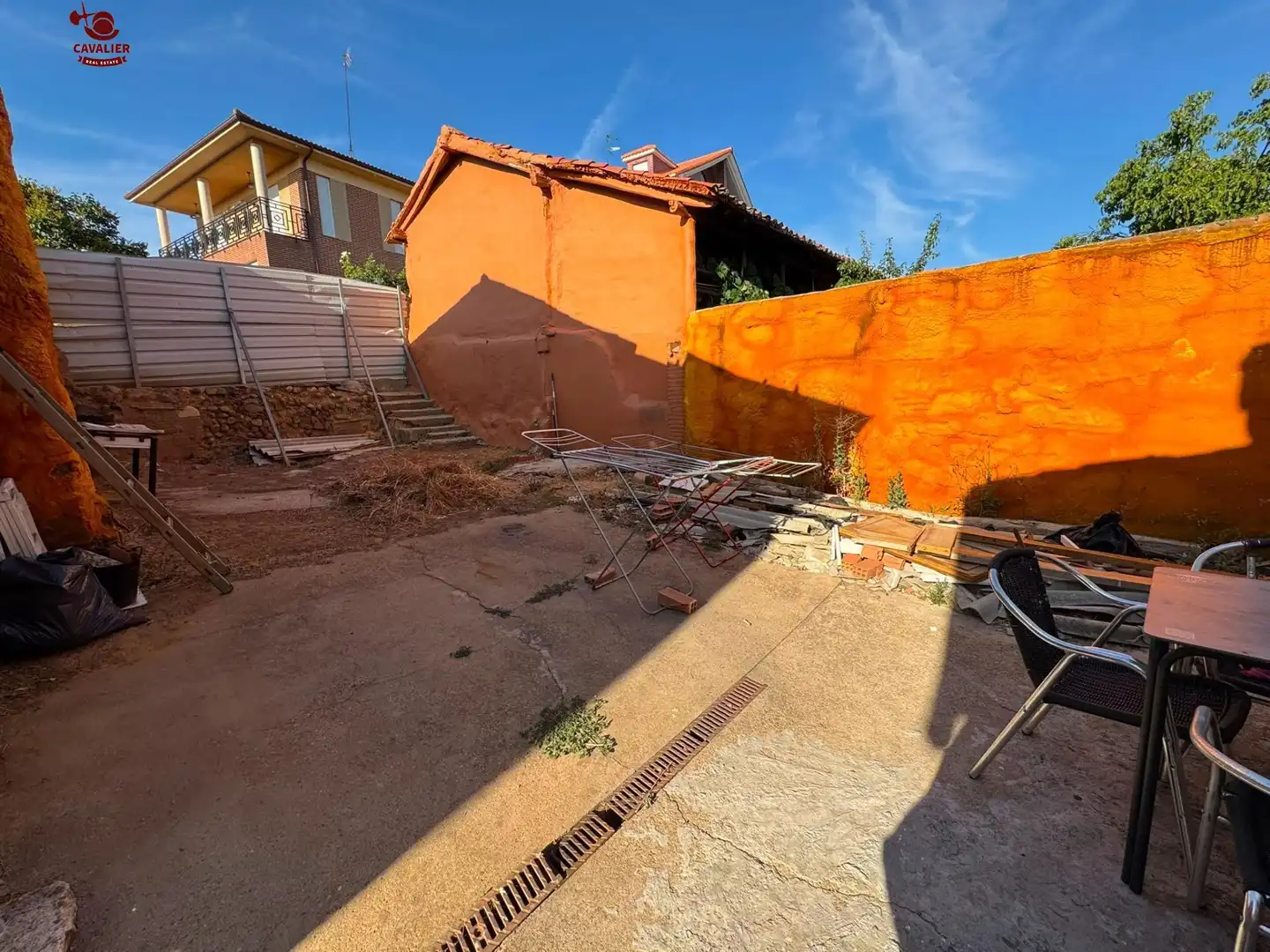 Country homes for sale in San Andrés del Rabanedo  with Storage room