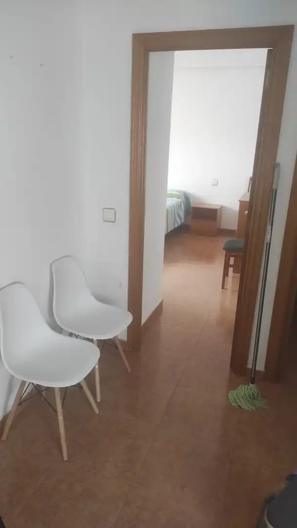 Habitación de Apartamento de alquiler en Cáceres con Aire acondicionado, Calefacción y Amueblado