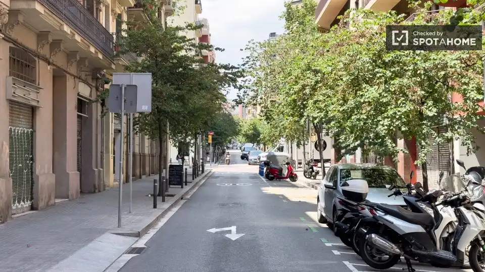 Vista exterior de Pis de lloguer en Barcelona amb Aire condicionat, Calefacció i Moblat