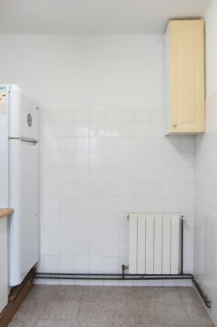Cuina de Pis en venda en Girona amb Calefacció, Terrassa i Moblat